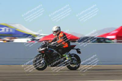 media/Nov-06-2023-Moto Forza (Mon) [[ce023d0744]]/4-Beginner Group/Session 4 (Finish Line Checker)/